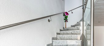 Cozy Attic Apartment “Haus am Mühlenbach” in Beautiful Area with Wi-Fi, Patio & Garden; Parking Available