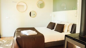 1 slaapkamer, een strijkplank/strijkijzer, wifi, beddengoed