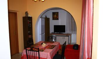 Family Room, 2 Bedrooms | Living area