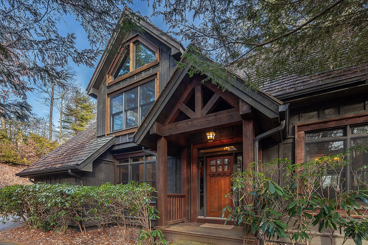 Find  Your Base Camp in Beautiful Lake Toxaway