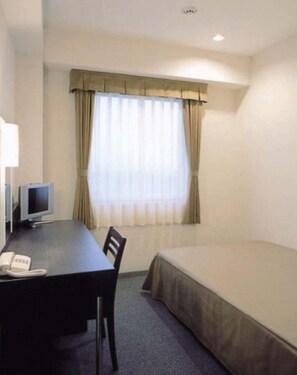 1 bedroom, desk, free WiFi, bed sheets