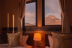 4 bedrooms, desk, free WiFi, bed sheets - New Toki no manimani Backside of Yufuin Station / Yufu Ōita (Yufu)