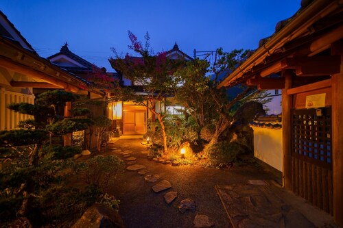 This house is not shared with other guests / Yufu Ōita