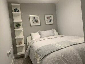 1 Schlafzimmer, Bügeleisen/Bügelbrett, kostenloses WLAN, Bettwäsche