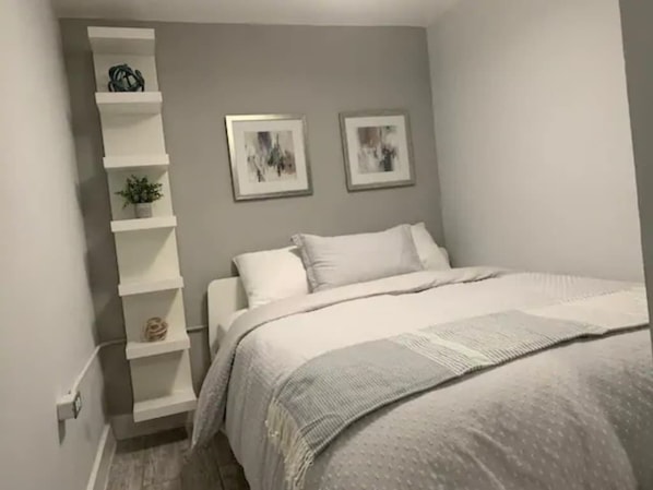 1 bedroom, iron/ironing board, free WiFi, bed sheets