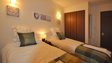 3 camere, ferro/asse da stiro, Wi-Fi gratuito, lenzuola