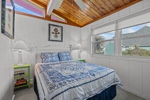 4 bedrooms, WiFi, bed sheets