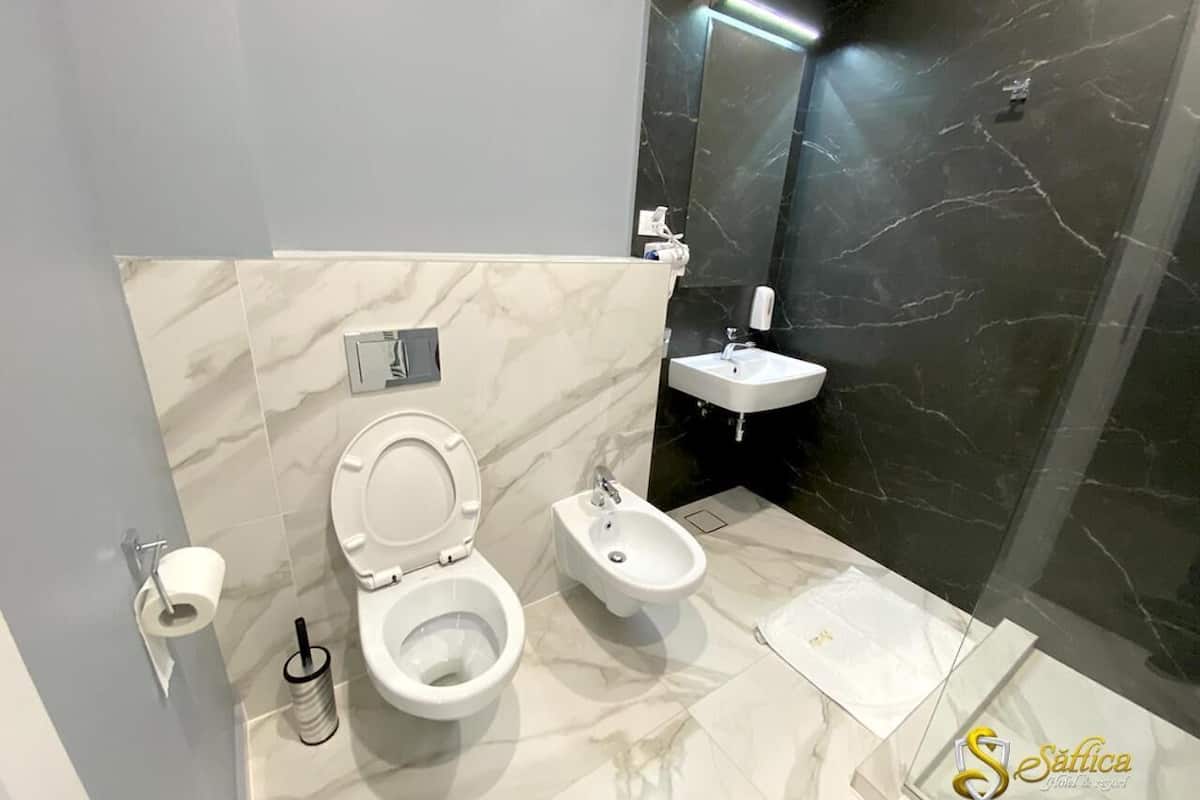 shower, bidet, towels, soap