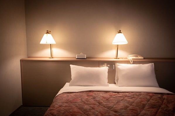 1 chambre, bureau, fer et planche à repasser, accès au Wi-Fi (inclus)
