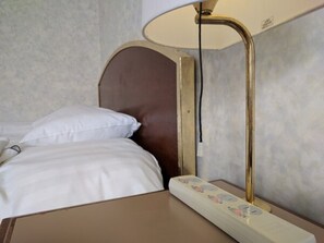 1 Schlafzimmer, Schreibtisch, Bügeleisen/Bügelbrett, kostenloses WLAN