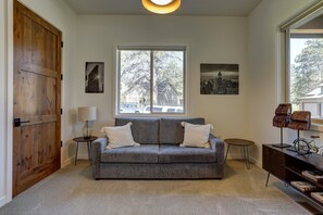 Téléviseur, foyer, services de diffusion en continu, bureau