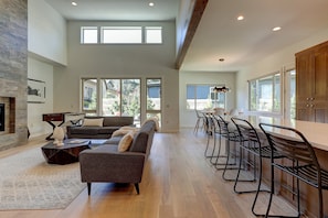 TV, fireplace, streaming services, offices