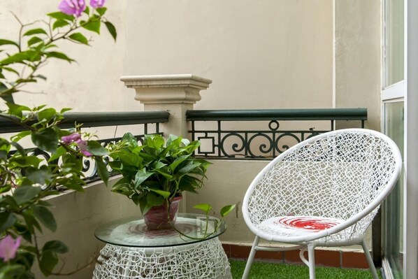 Property grounds - Truc Bach Lake Side Apartment / Ba Dinh Hanoi (Ba Dinh)