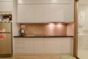 Kühlschrank, Mikrowelle