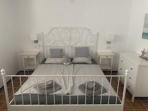 2 bedrooms, iron/ironing board, free WiFi, bed sheets - Casa Delfin - Pool / air conditioning / WLAN near the beach 4 persons - modernized in 2020 (Cala Llombards)