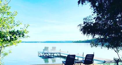 Lake Charlevoix Family Resort ~ 3 Houses ~ Perfect Retreat For Families!