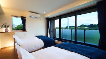 3 bedrooms, desk, iron/ironing board, free WiFi