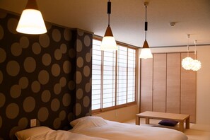 1 bedroom, desk, free WiFi, bed sheets - No smoking Up to 6 people can stay With a washe / Takayama Gifu (Takayama)