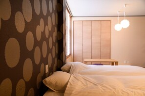 1 bedroom, desk, free WiFi, bed sheets - No smoking Up to 6 people can stay With a washe / Takayama Gifu (Takayama)