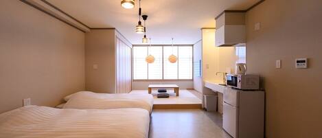 1 bedroom, desk, free WiFi, bed sheets
