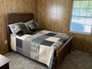 3 bedrooms, WiFi, bed sheets