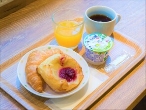 Free breakfast  - Smoking Economy Double Room  5 minutes walk fro / Yokohama Kanagawa (Yokohama)