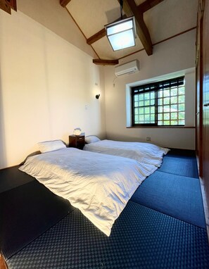 2 chambres, bureau, fer et planche Ă repasser, accĂšs au Wi-Fi (inclus)