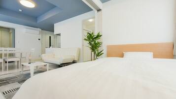 2 bedrooms, desk, iron/ironing board, free WiFi