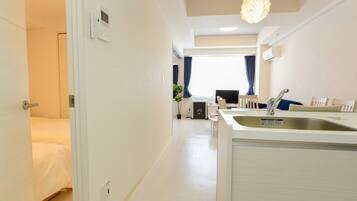 2 Schlafzimmer, Schreibtisch, Bügeleisen/Bügelbrett, kostenloses WLAN