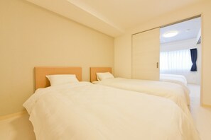 2 Schlafzimmer, Schreibtisch, Bügeleisen/Bügelbrett, kostenloses WLAN