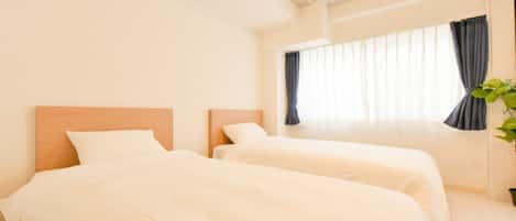 2 bedrooms, desk, iron/ironing board, free WiFi