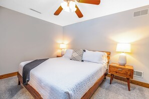 Unclassified image, 2 of 62, button - Spacious 5BR Retreat with Hot Tub, Fireplace & Game Room | Galena Territory (Galena)