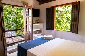 Standard Room | Minibar, blackout drapes, iron/ironing board, free WiFi - Pousada Beira Mar (Porto Seguro)