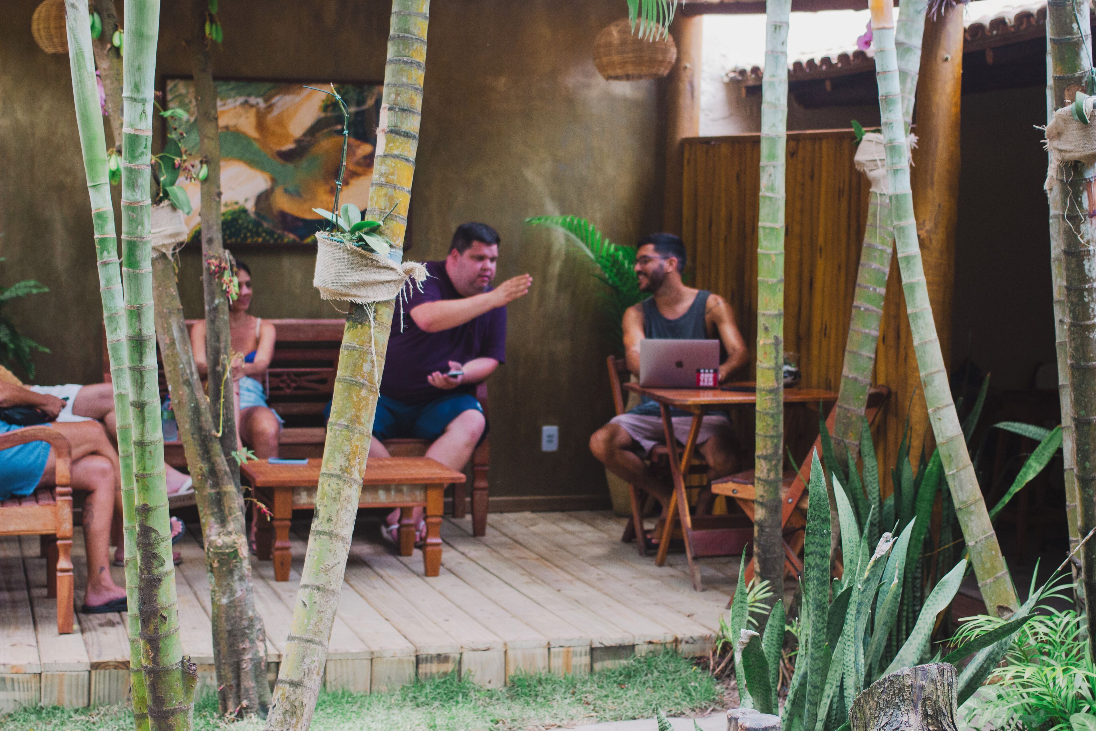 32-inch Smart TV with cable channels, TV