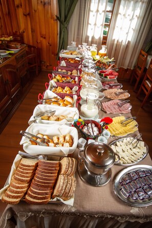 Desayuno buffet incluido todos los días
