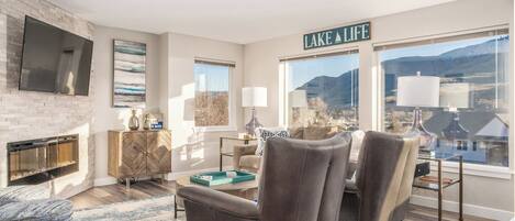 Flat-screen TV, fireplace