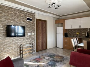 豪華公寓, 2 間臥室 | 起居區 | 32-吋 LCD 液晶電視、衛星頻道、電視