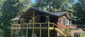 Beautiful Mountain Getaway - Best Deck in the Mountains.