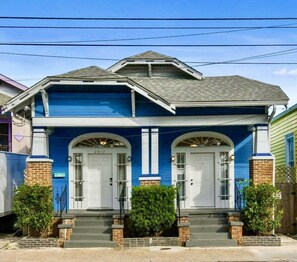 Exterior - The Big Blue House (New Orleans)