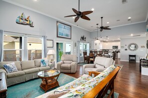 Smart TV, lettore DVD, impianto stereo