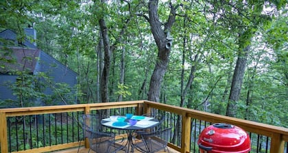 Custom Builder just completely remodeled this Mountain Chalet! ...with Hot Tub!