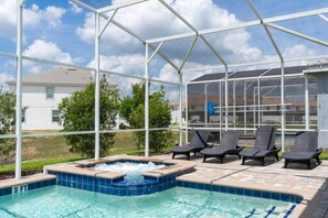 Unclassified image, 4 of 56, button