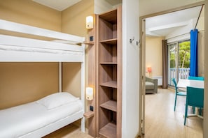 1 chambre, coffres-forts dans les chambres, Wi-Fi gratuit, draps fournis