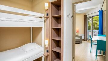 1 chambre, coffres-forts dans les chambres, Wi-Fi gratuit, draps fournis