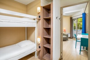 1 soverom, safe på rommet, wi-fi (inkludert) og sengetøy