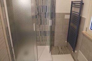 Dusche, Bidet