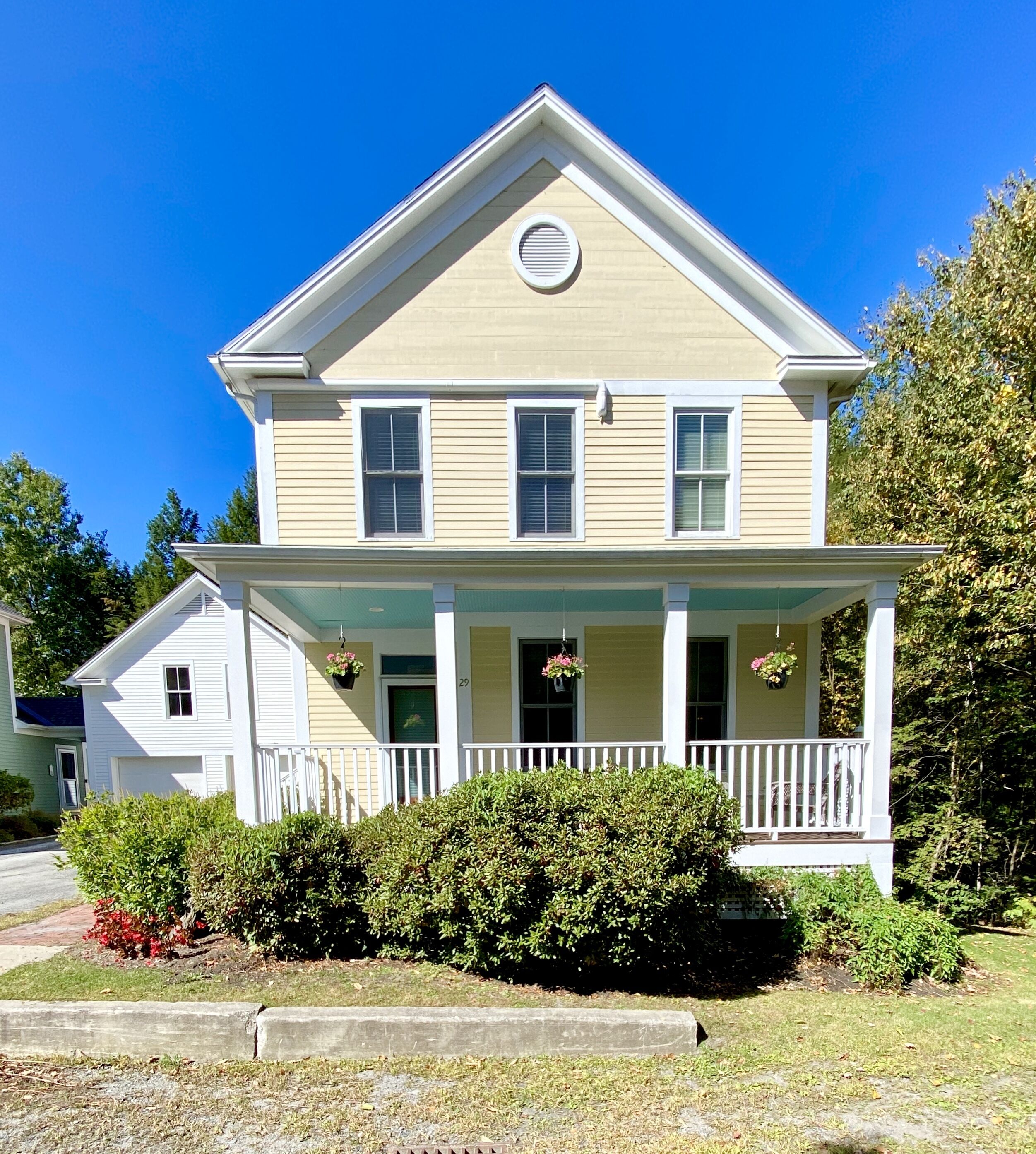 Stowe Village - Beautiful Family Friendly Home Walkable to Dining and Shopping