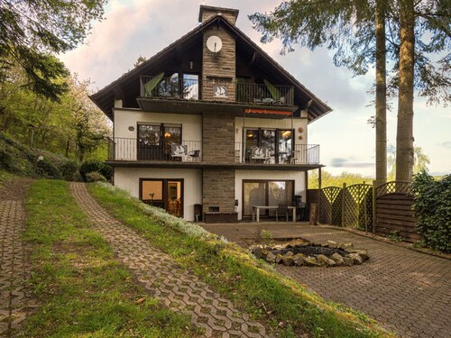Eifelnatur (Haus 1) by Interhome
