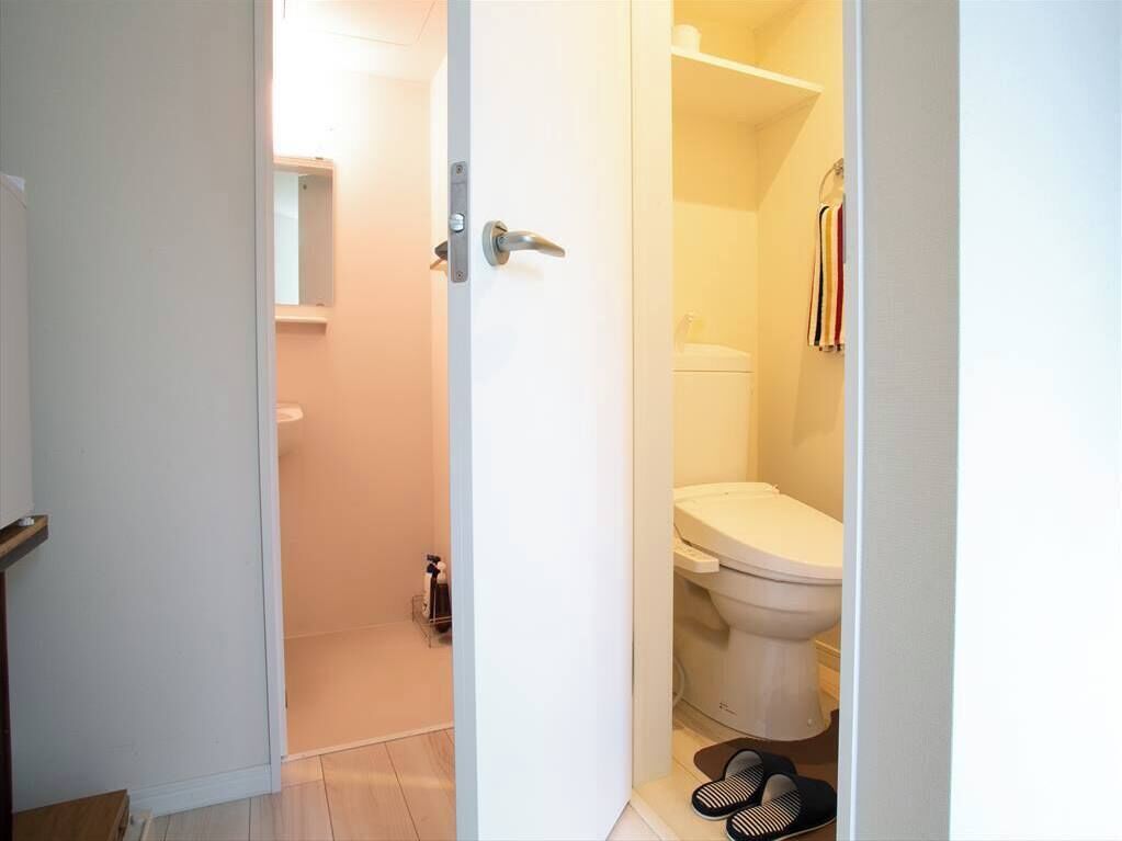 ヘアドライヤー、タオル、石鹸、シャンプー