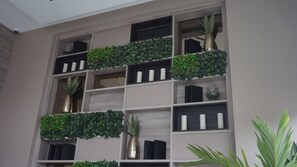 المنشأة من الداخل